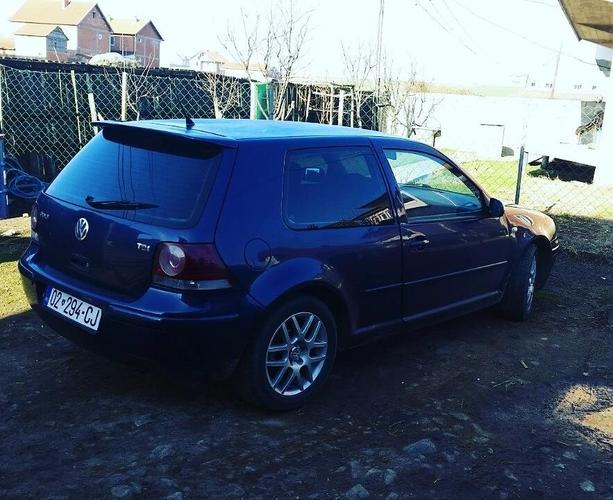 Golf 4