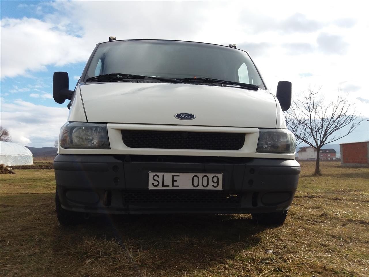 FORD-TRANSIT-