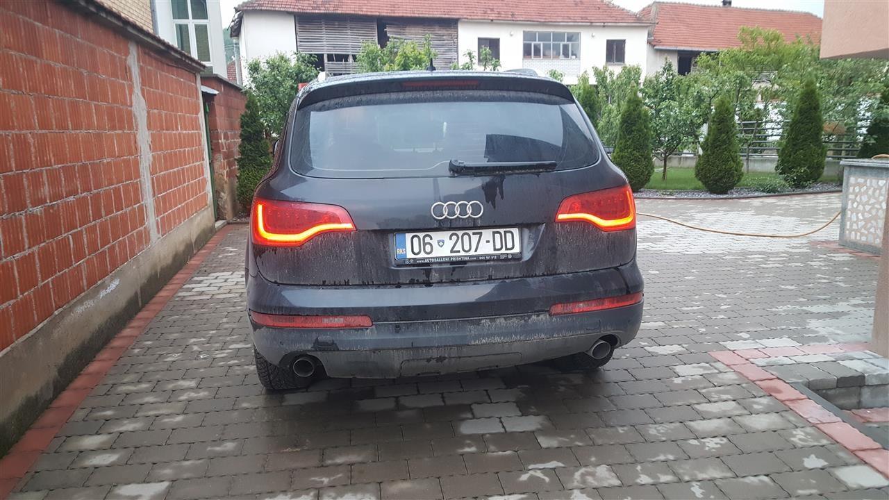 Audi-Q7