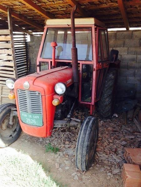 Traktor-imt-