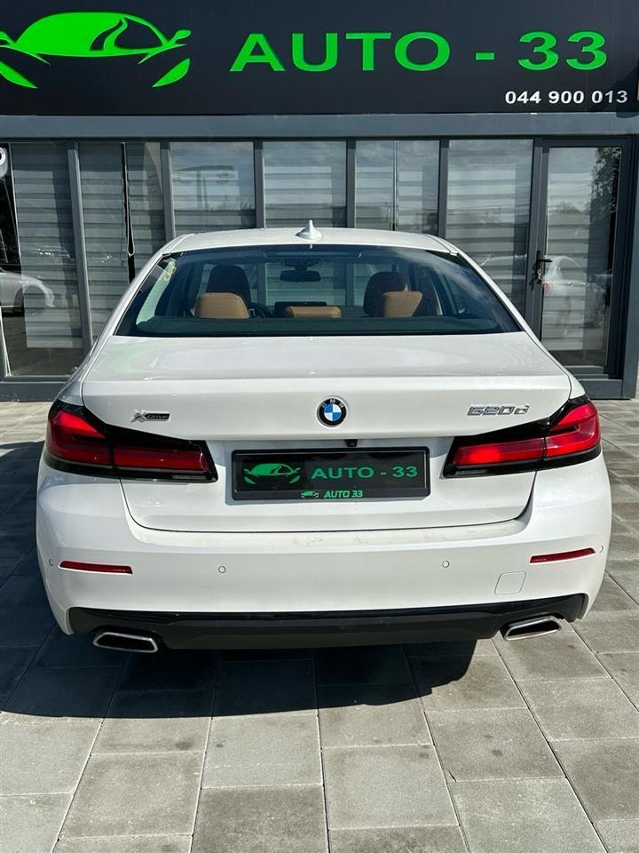 BMW-520-XDRIVE-2023