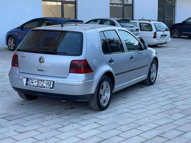 Golf 4