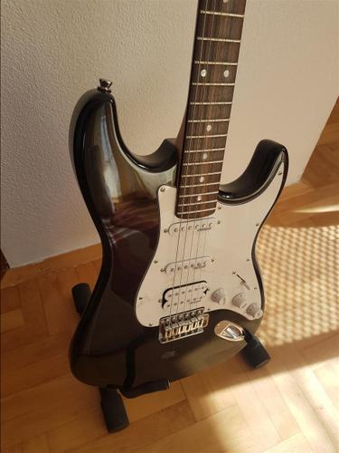 Gitare elektronike