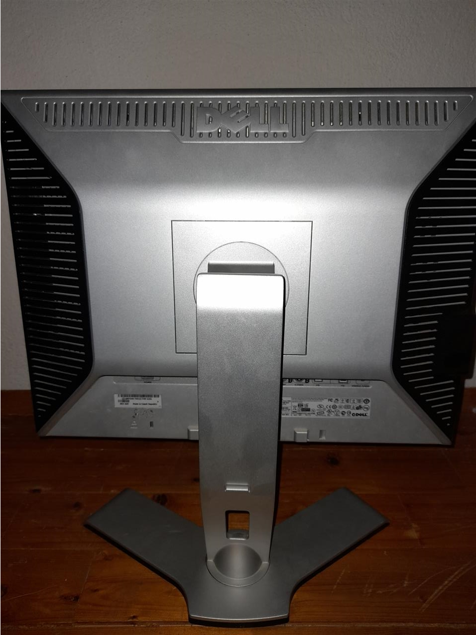 Monitori-Dell