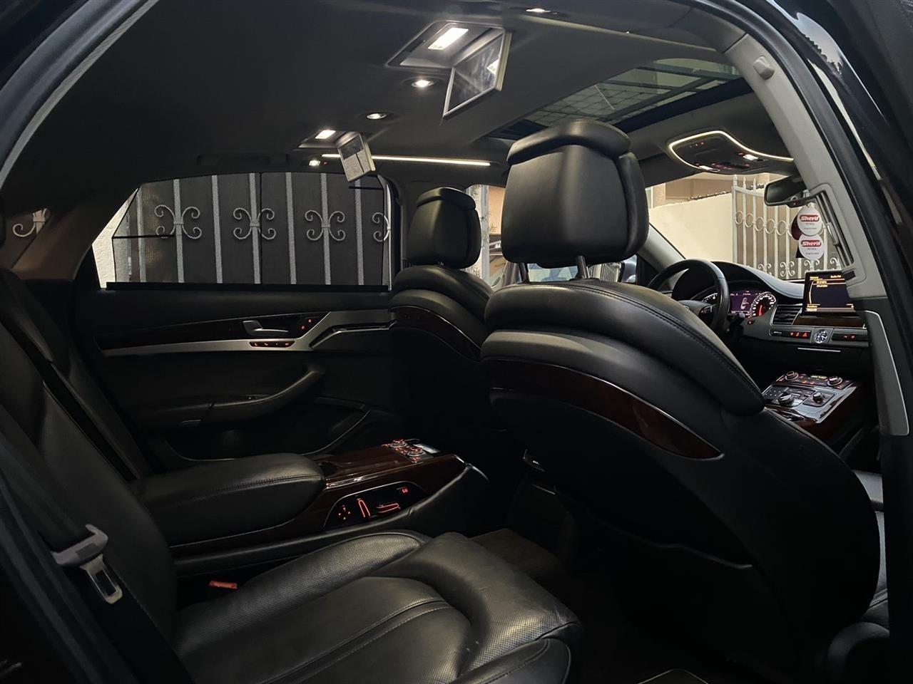 Audi-A8-2011