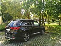 Mitsubishi Outlander 4x4 me 7 ulese