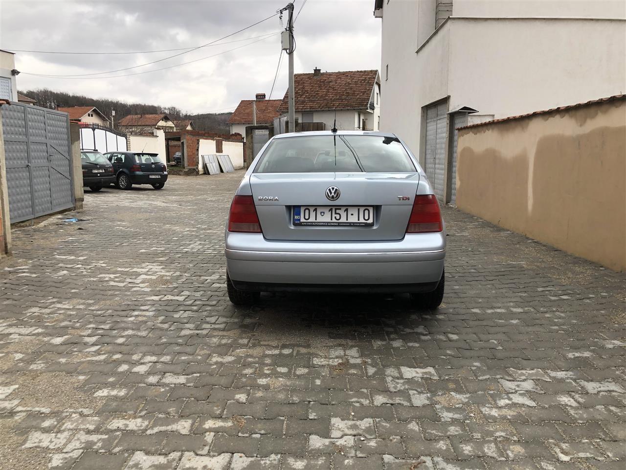 Shitet-VW-BORA