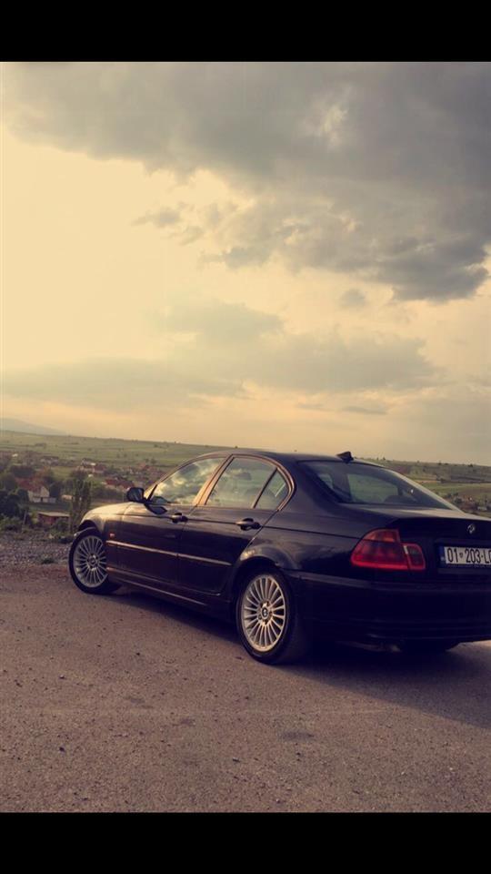 BMW-320