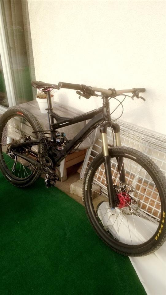 specialized-downhill-mtb