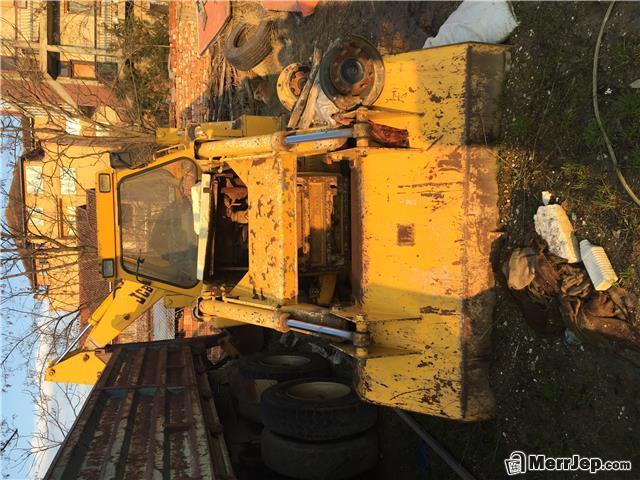 Bageri-JCB-skip