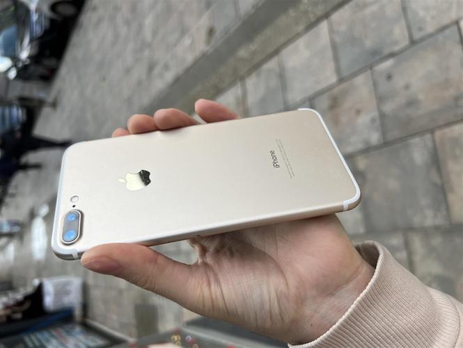 Iphone 7 Plus Gold