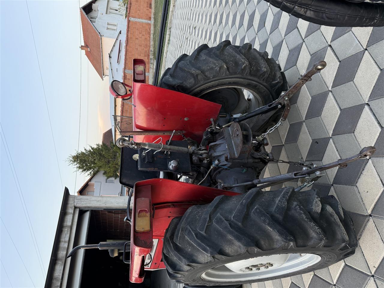 Massey-ferguson-240