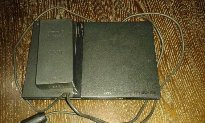 Shes PS2 dhe CD per PS2
