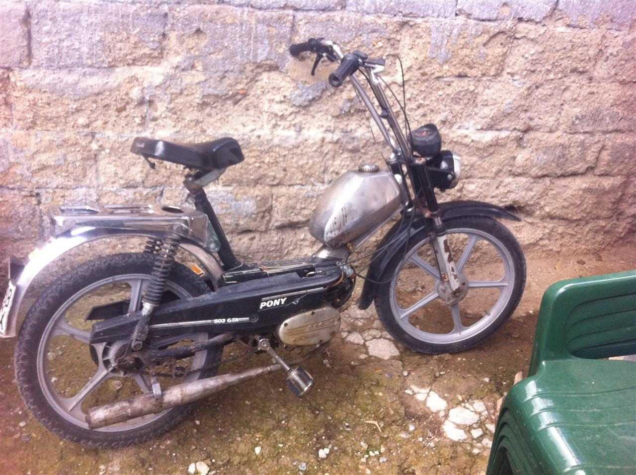 Tomos