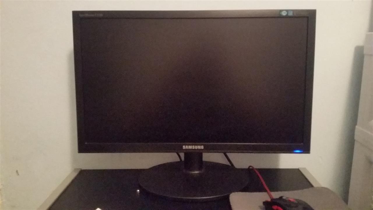 Samsung-SyncMaster-E2220