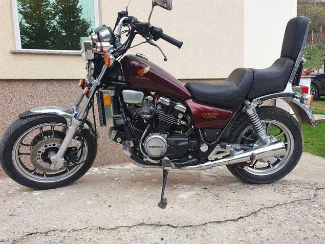 Honda choper