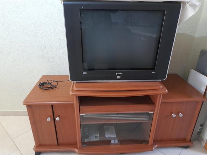 TV + komode
