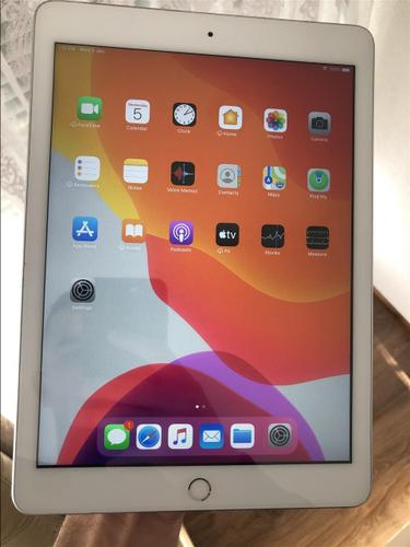 Ipad 5th 128 Gb &#55356&#56808&#55356&#56813&#55356&#56808&#55356&#56813