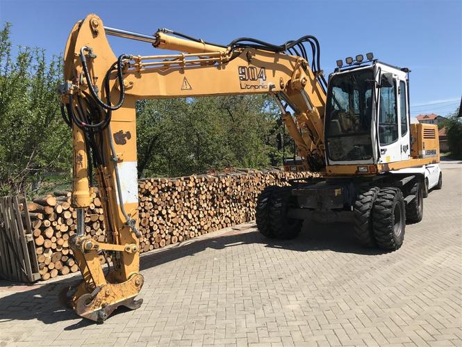 Liebherr 904