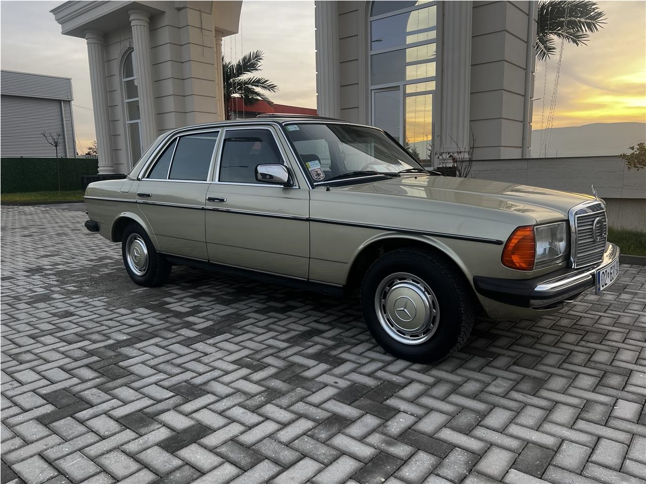 Mercedes-Benz