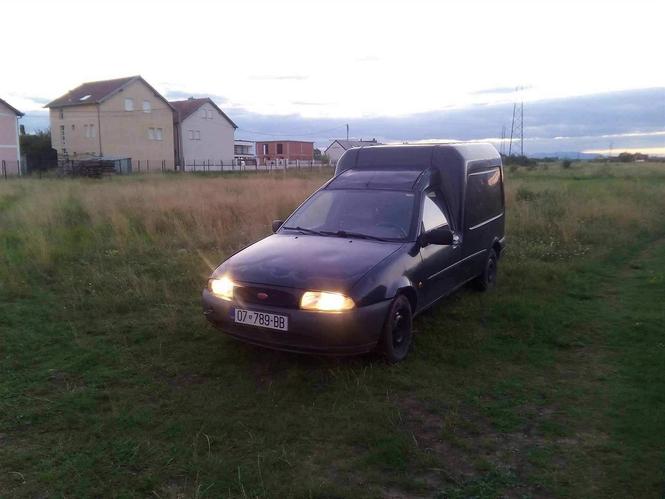 Ford Courier