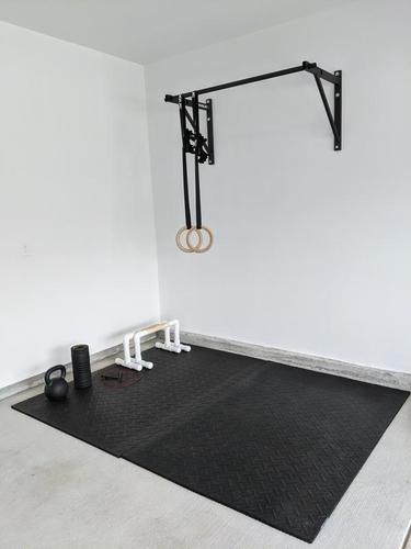 Pull Up Bar 