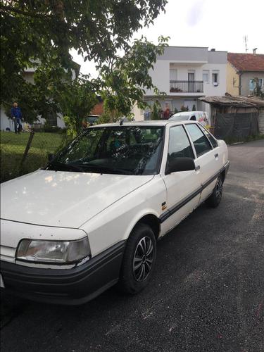 Renault 21