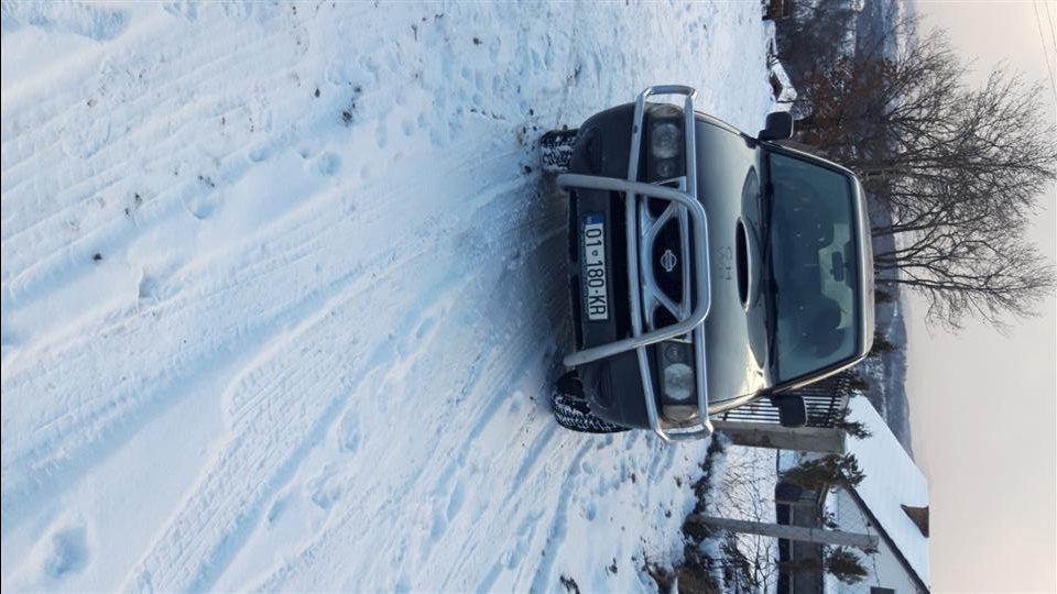 Nissan-Terrano-2