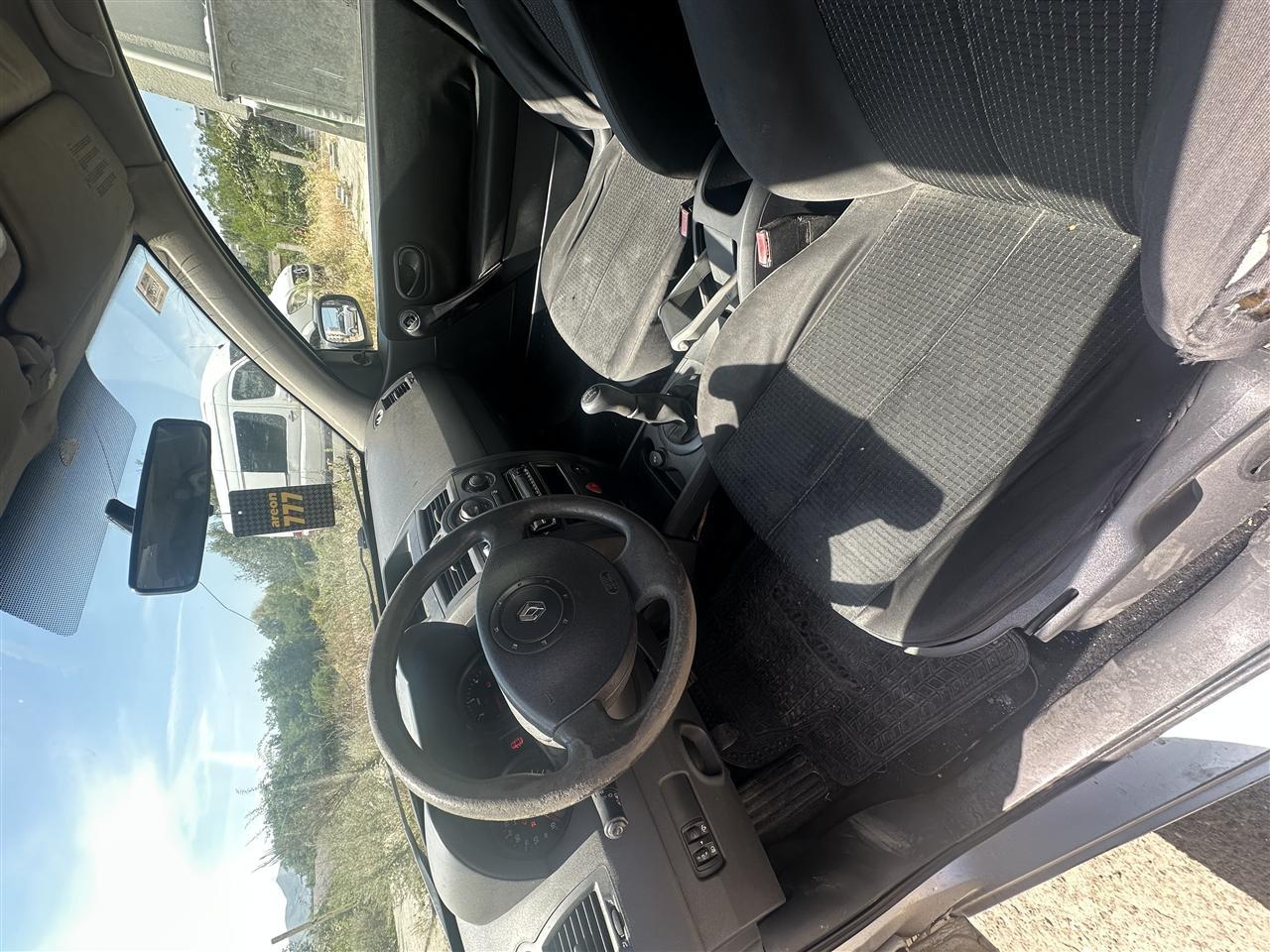 Renault-Megane-1-5tdci-2005