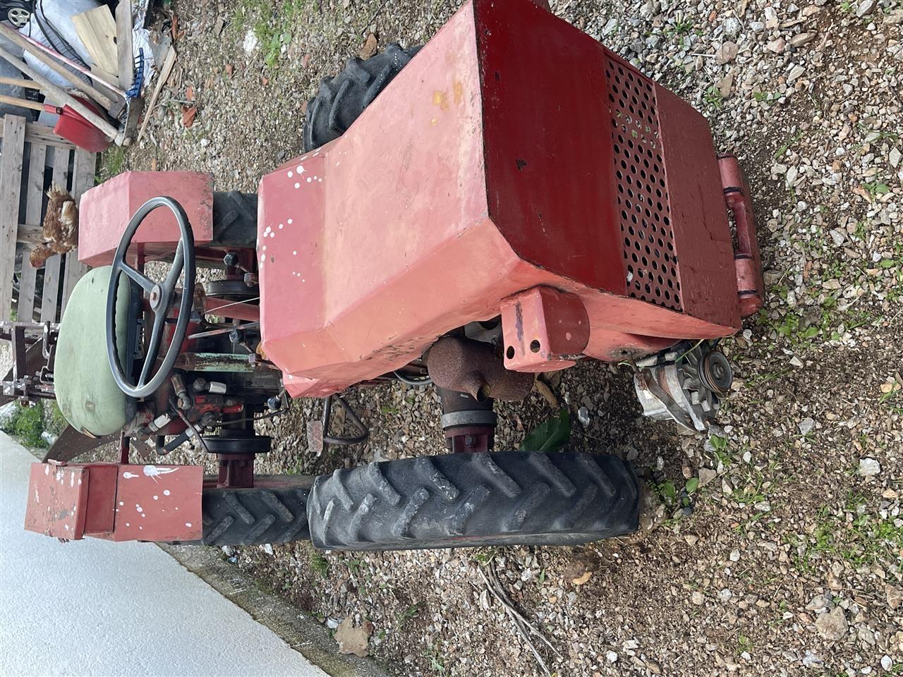 TRAKTOR-