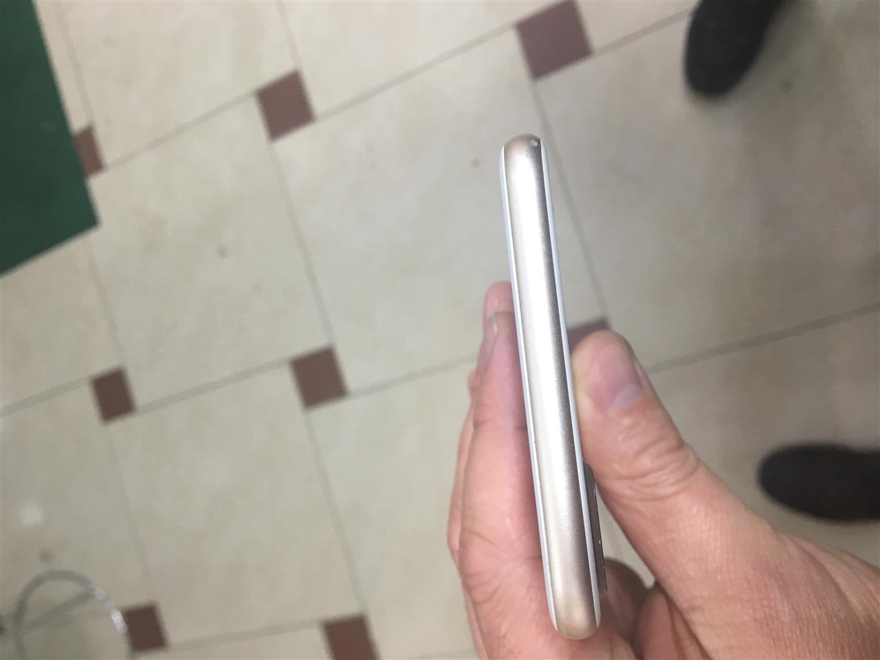 Shitet-iphone-7-plus-