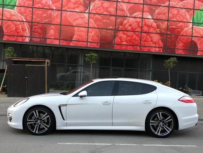 Porsche panamera 