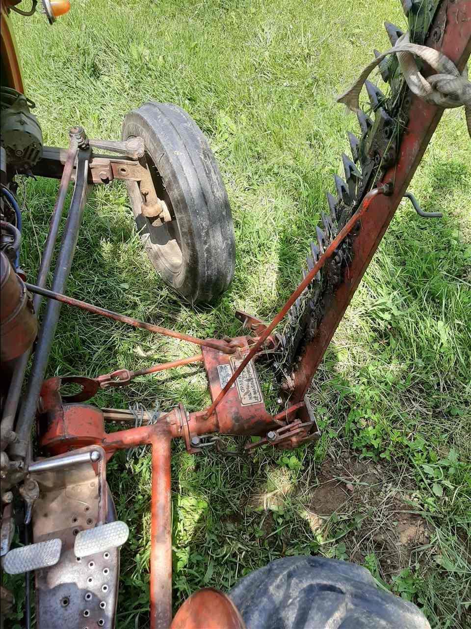 Shitete-kosa-per-traktor-