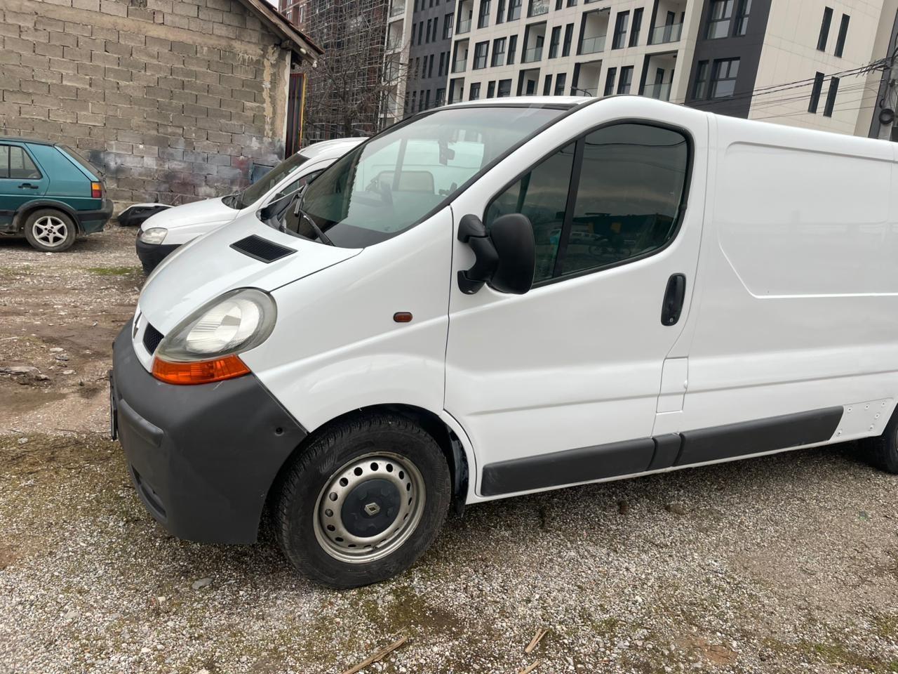 Renault-Trafic-t29-dci100