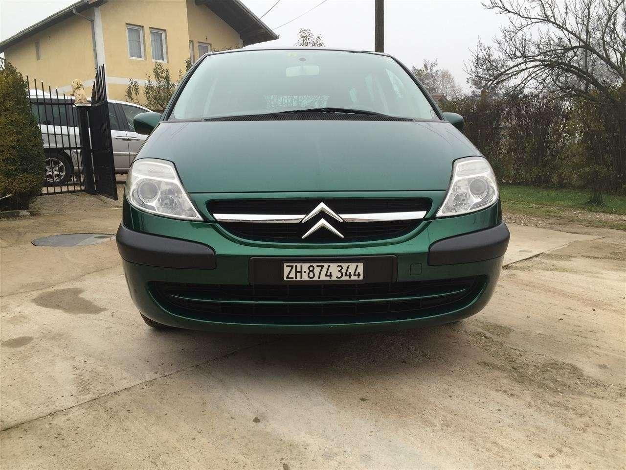 Citroen-c8