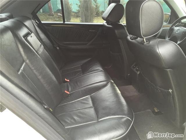 Mercedes-E-class--02