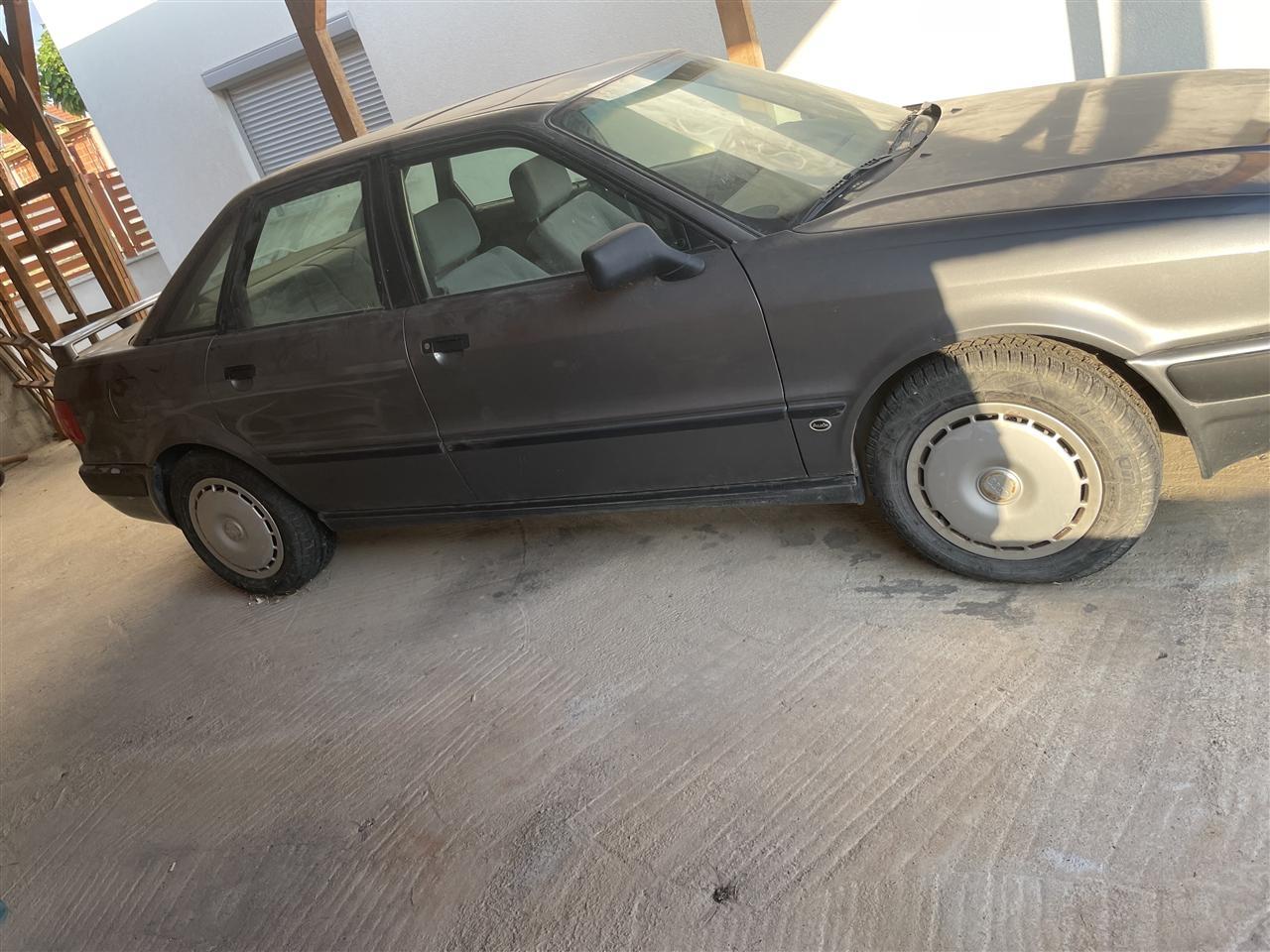 Audi-B4
