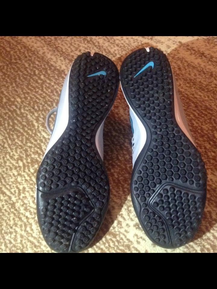 Nike