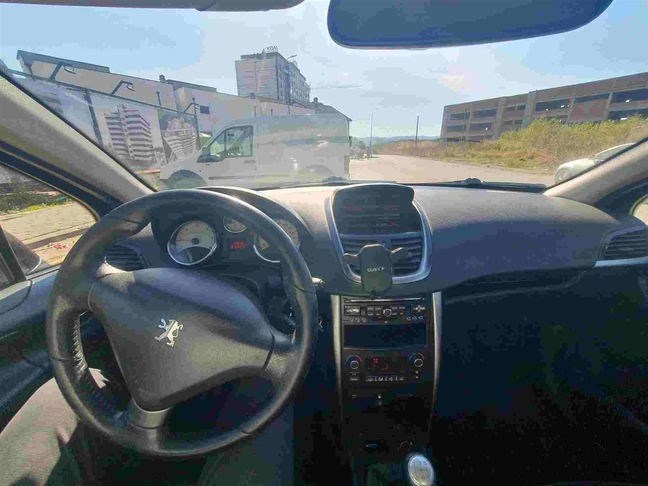 Peugeot-207-1-6-Hdi-Premium