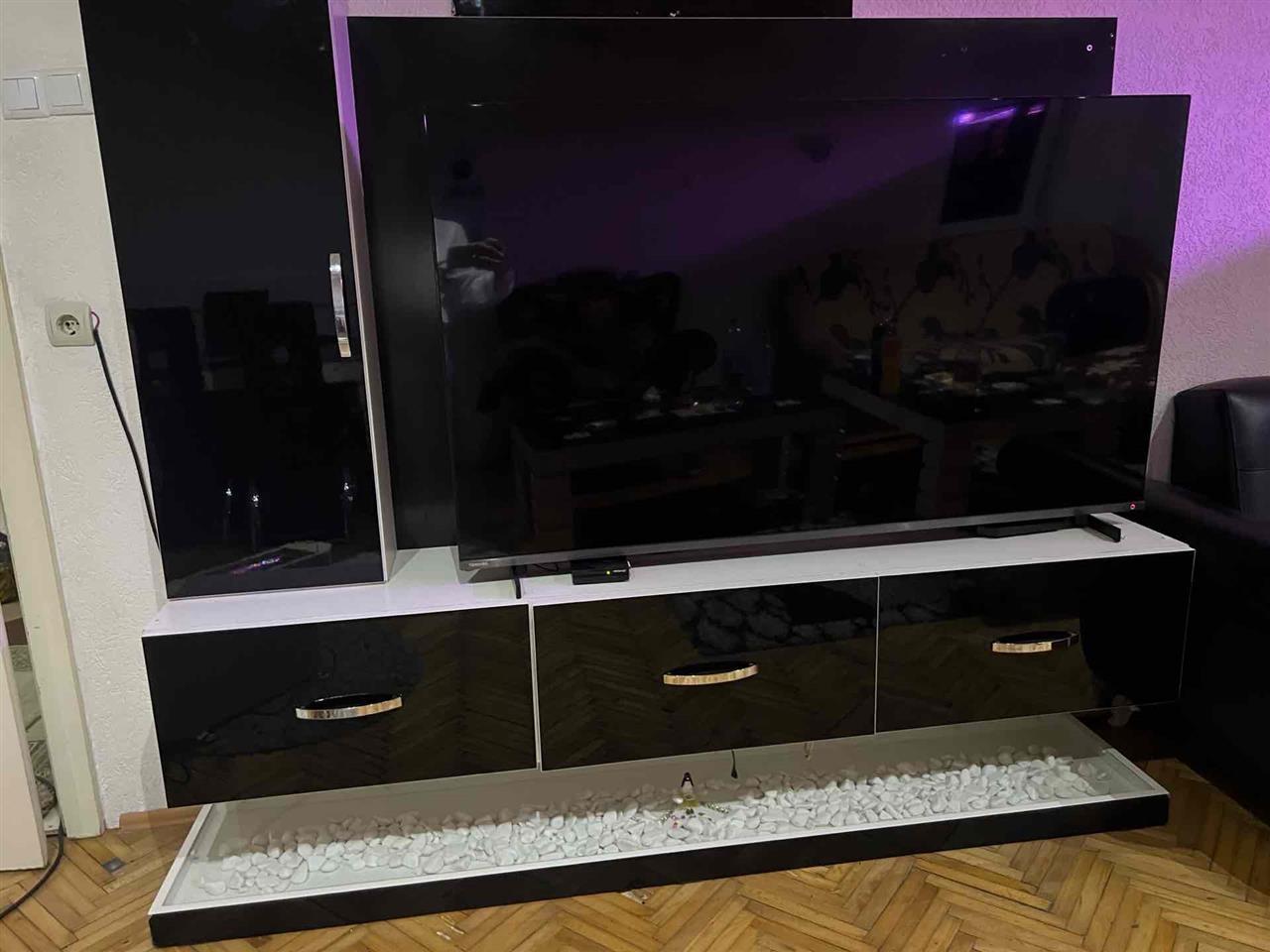 Shitet-komoda-per-TV