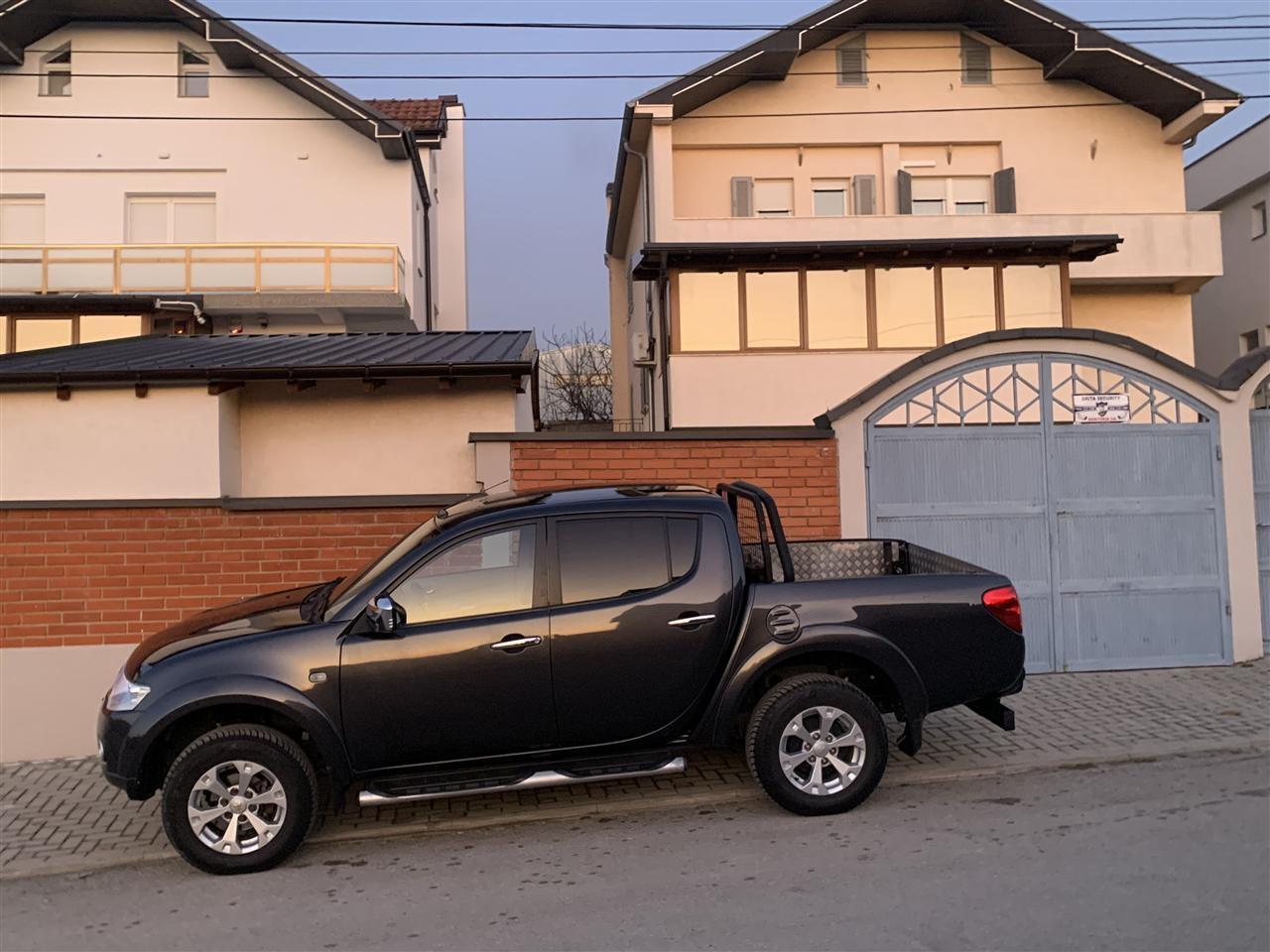 Mitsubishi-l200