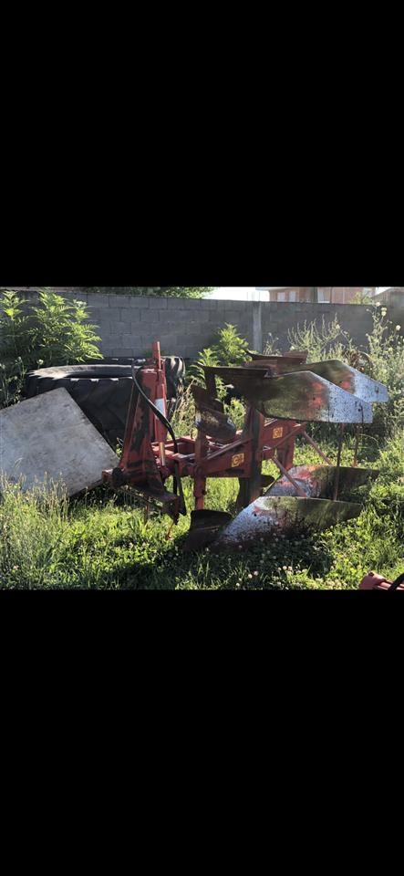 pllug-per-traktor-