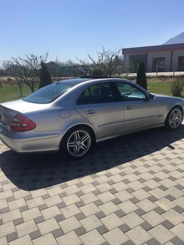 Mercedes E320 