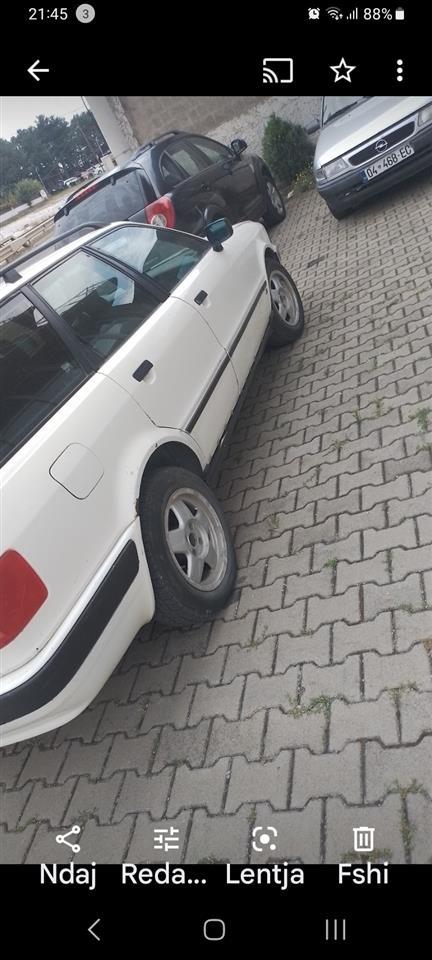 AUDI--B4-TDI