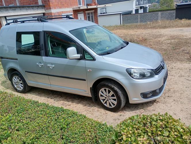 VW Caddy 2011