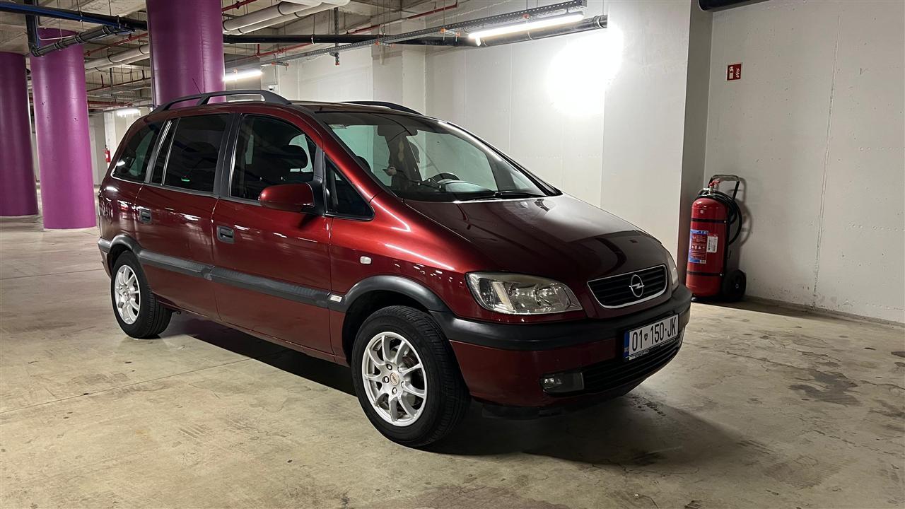 Opell-zafira-1-8