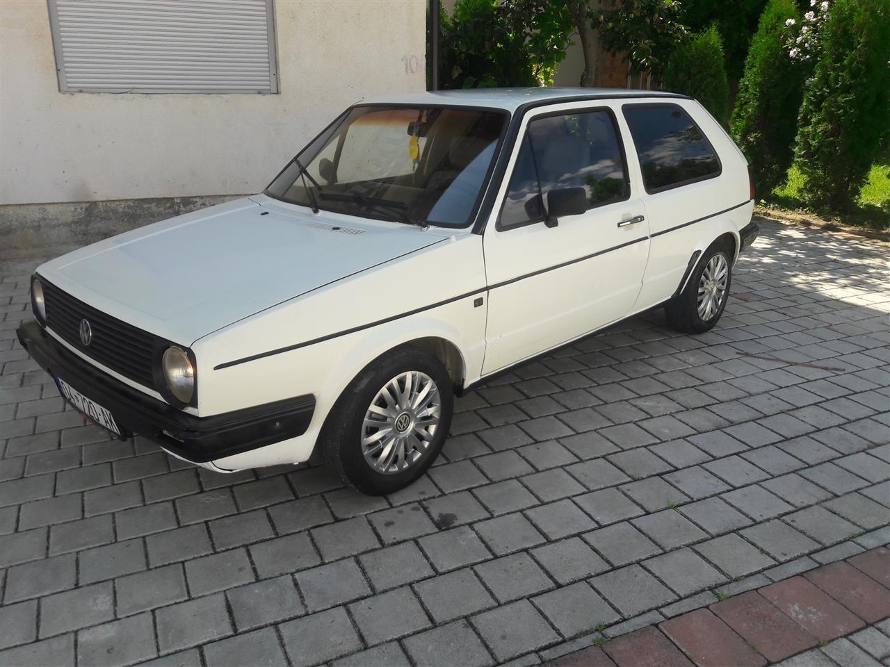 VW-Golf-2