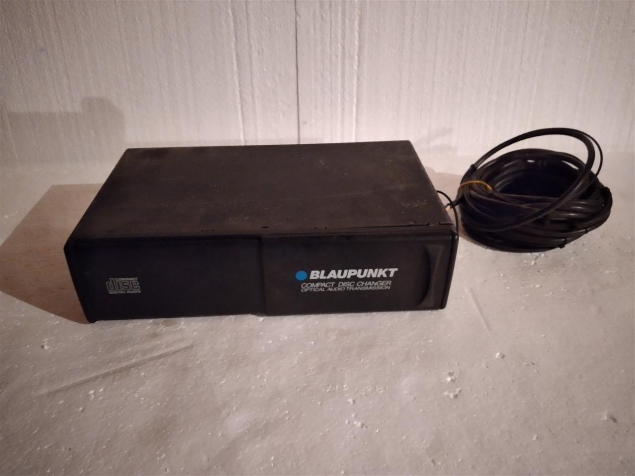 Compact-disc-changer