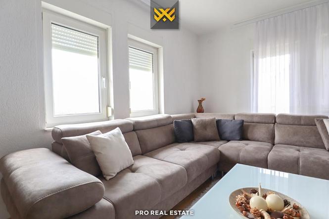 Shtëpi 270m² për #SHITJE në Fushë Kosovë.