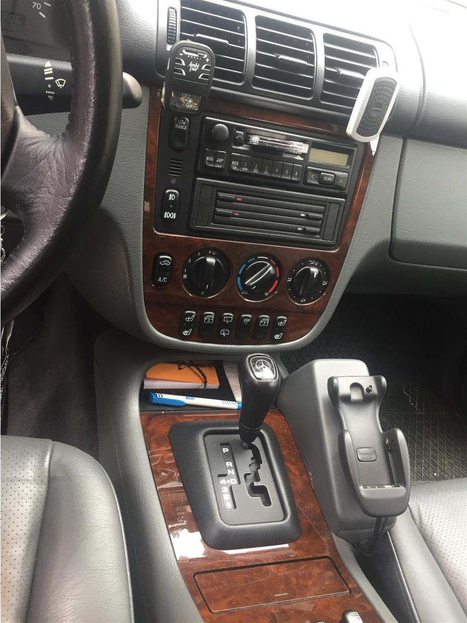Mercedes-Benz-ML-320